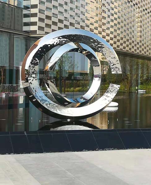 阜陽(yáng)雕塑公司的雕塑作品在博物館中的展示方式有哪些？